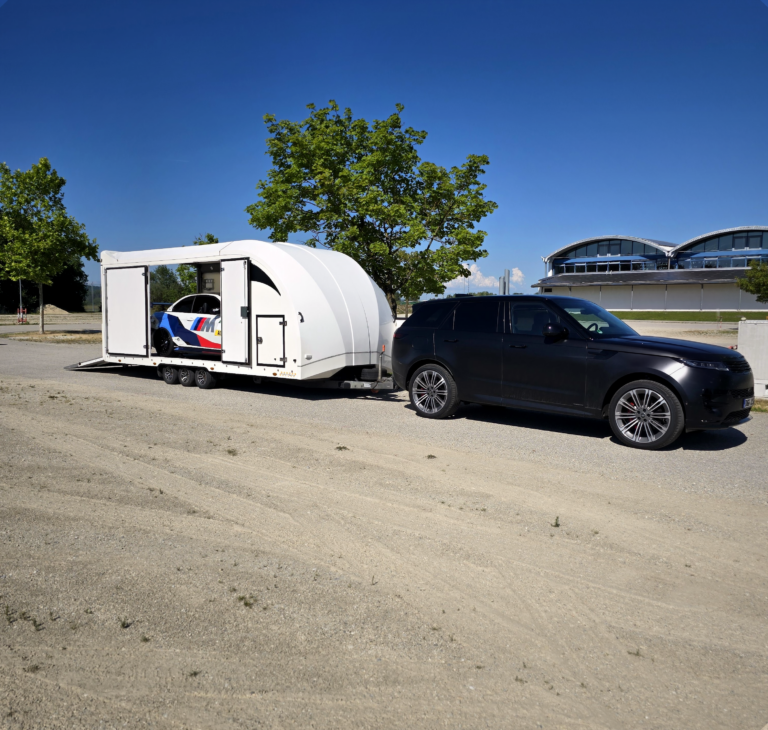 Geschlossener Transporter