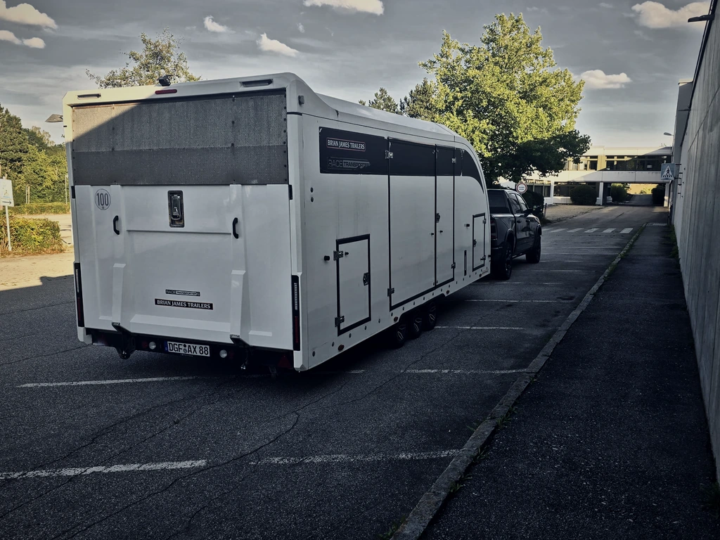 Brian James Race Transporter 6, 5500 mm Ladelänge
